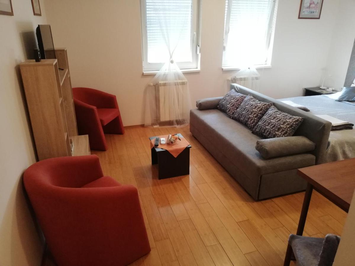 Ferienwohnung Apartman Ivana Subotica Exterior foto